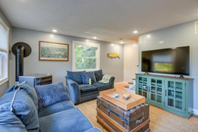 Gilford Getaway with Mountain Views and Fire Pit!